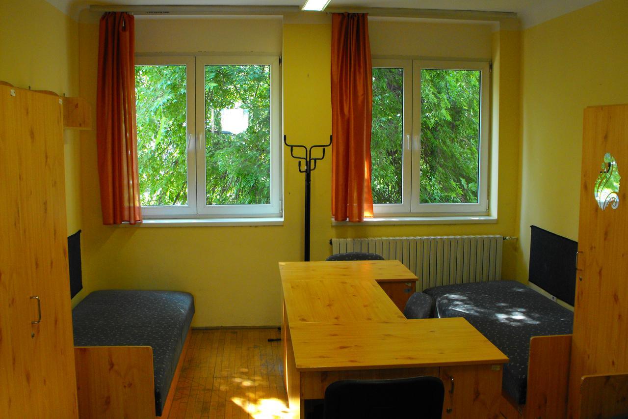 Jozsef Attila Guesthouse Budapest Exteriör bild